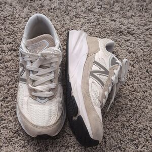 New Balance 990v6